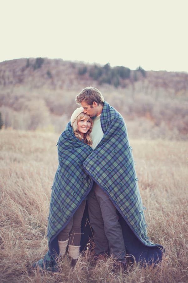 6 Fall-Friendly Engagement Shoot Ideas to Share With Your Photographer