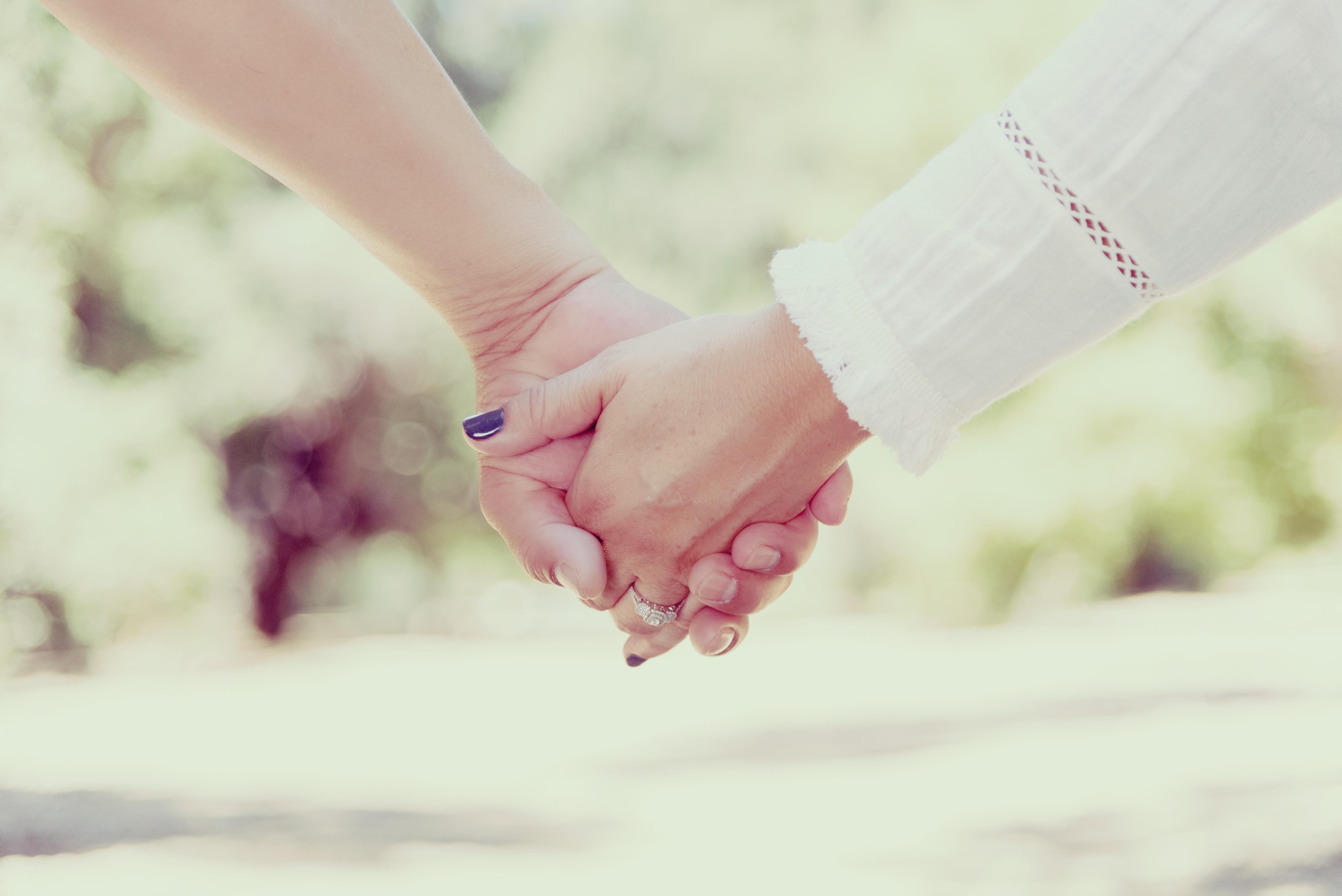 9 Signs You're in The Right Relationship