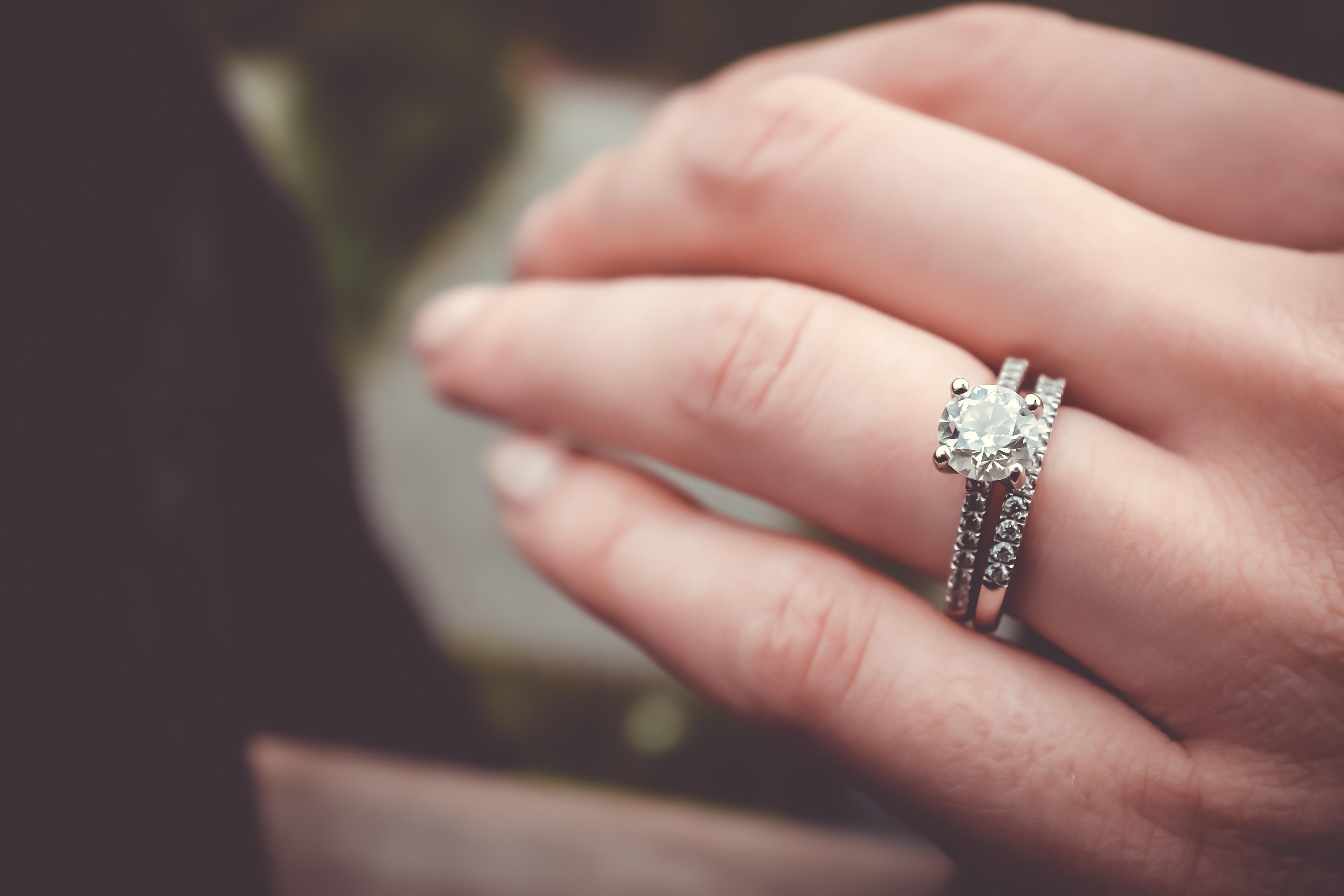 The Hottest Trends in Engagement Rings Right Now