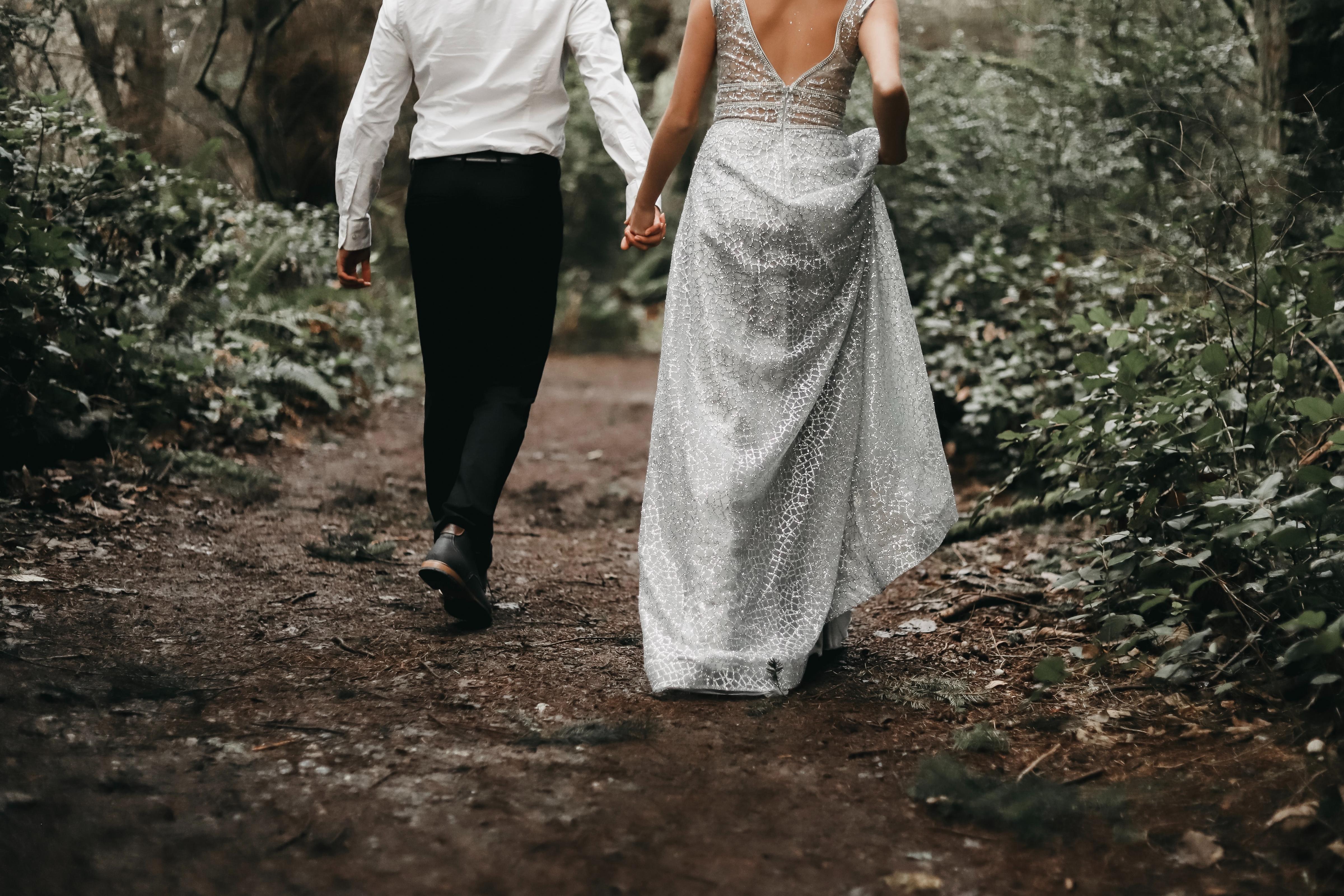 5 Inspirational Quarantine Wedding Stories