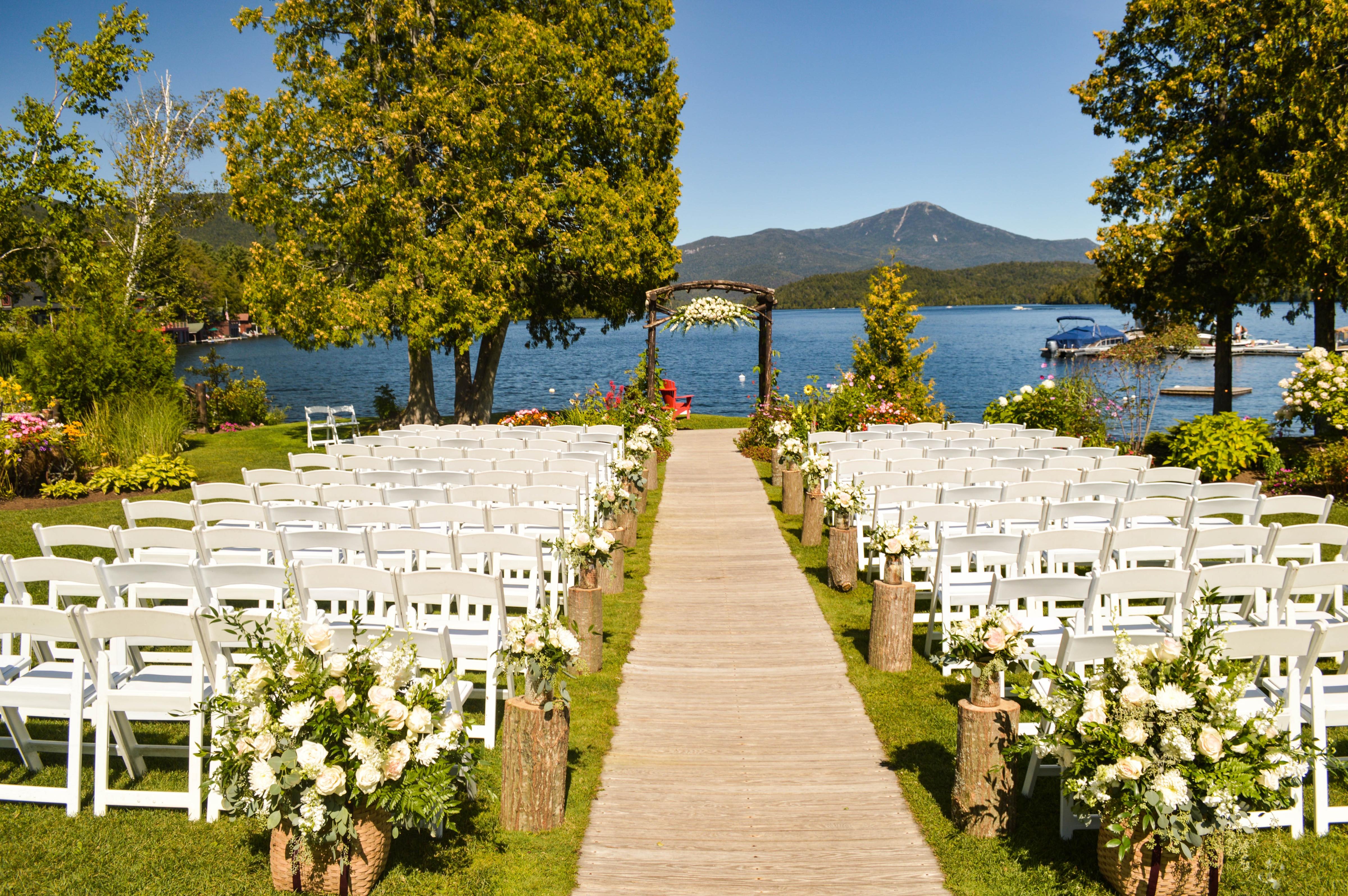 9 Alternative Ways to Answer the Question “Who Walks the Bride Down the Aisle?”