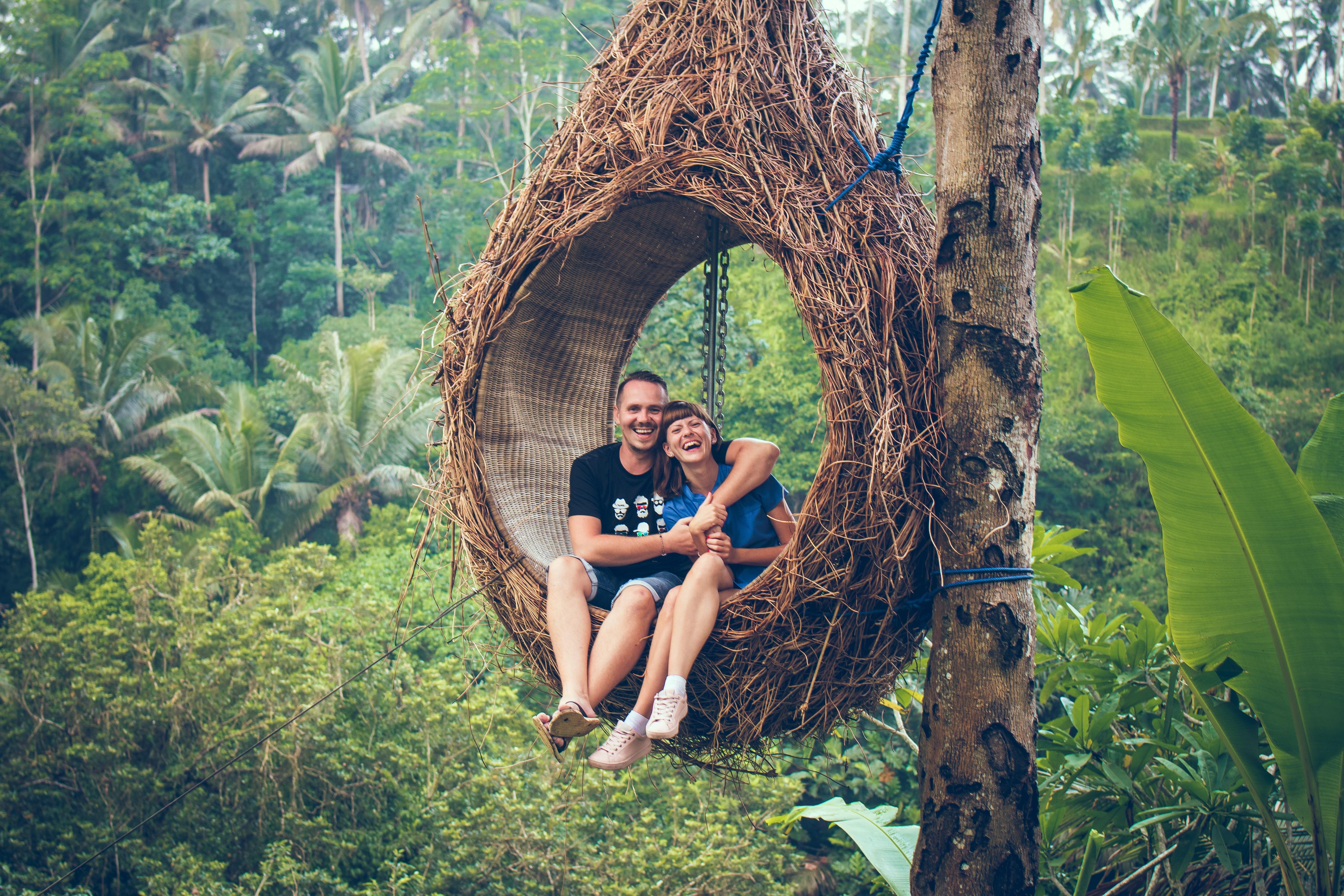 7 Things You Can Learn From These Real Couples' Big Day Regrets