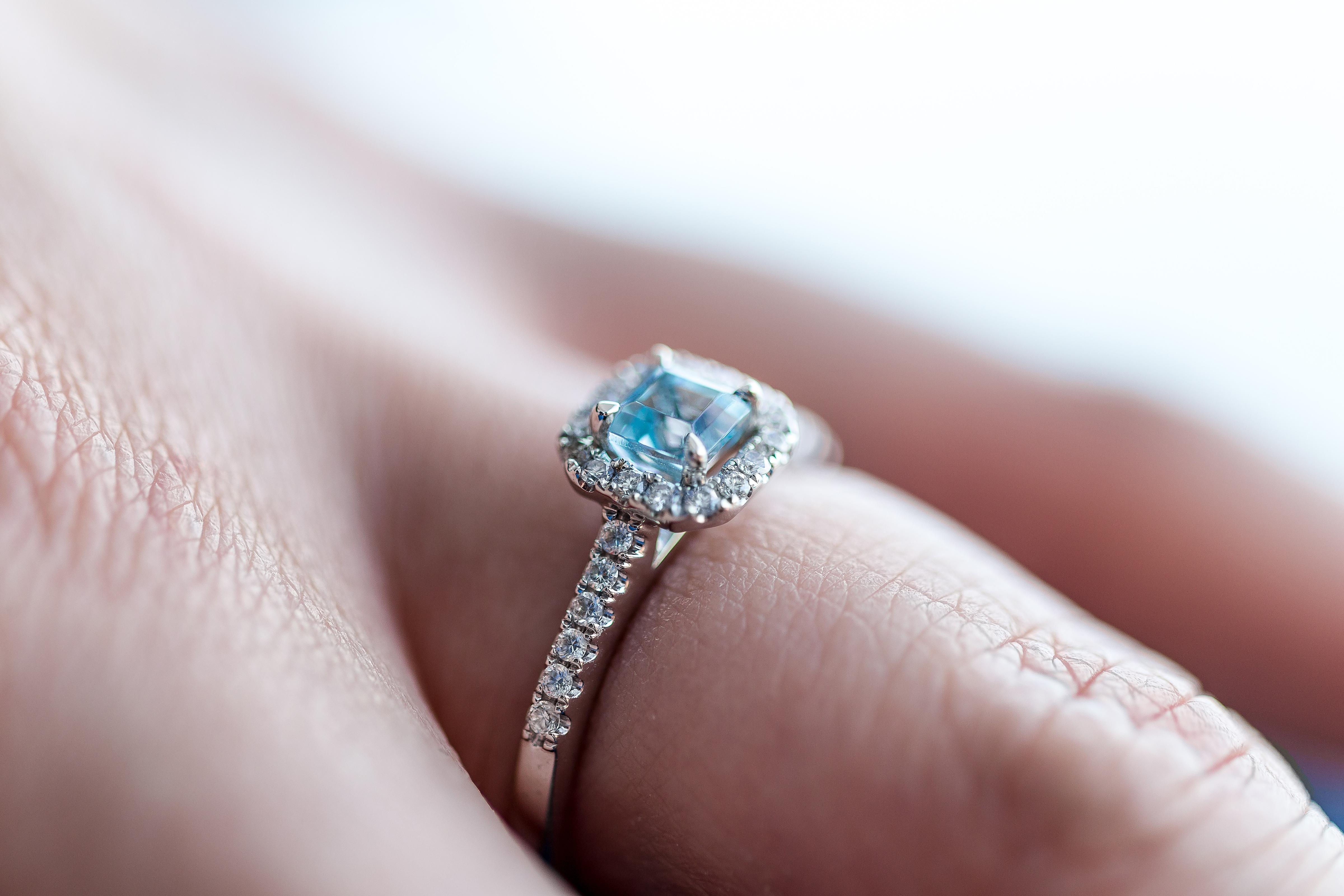 5 Unique Engagement Ring Styles You Should Definitely Consider