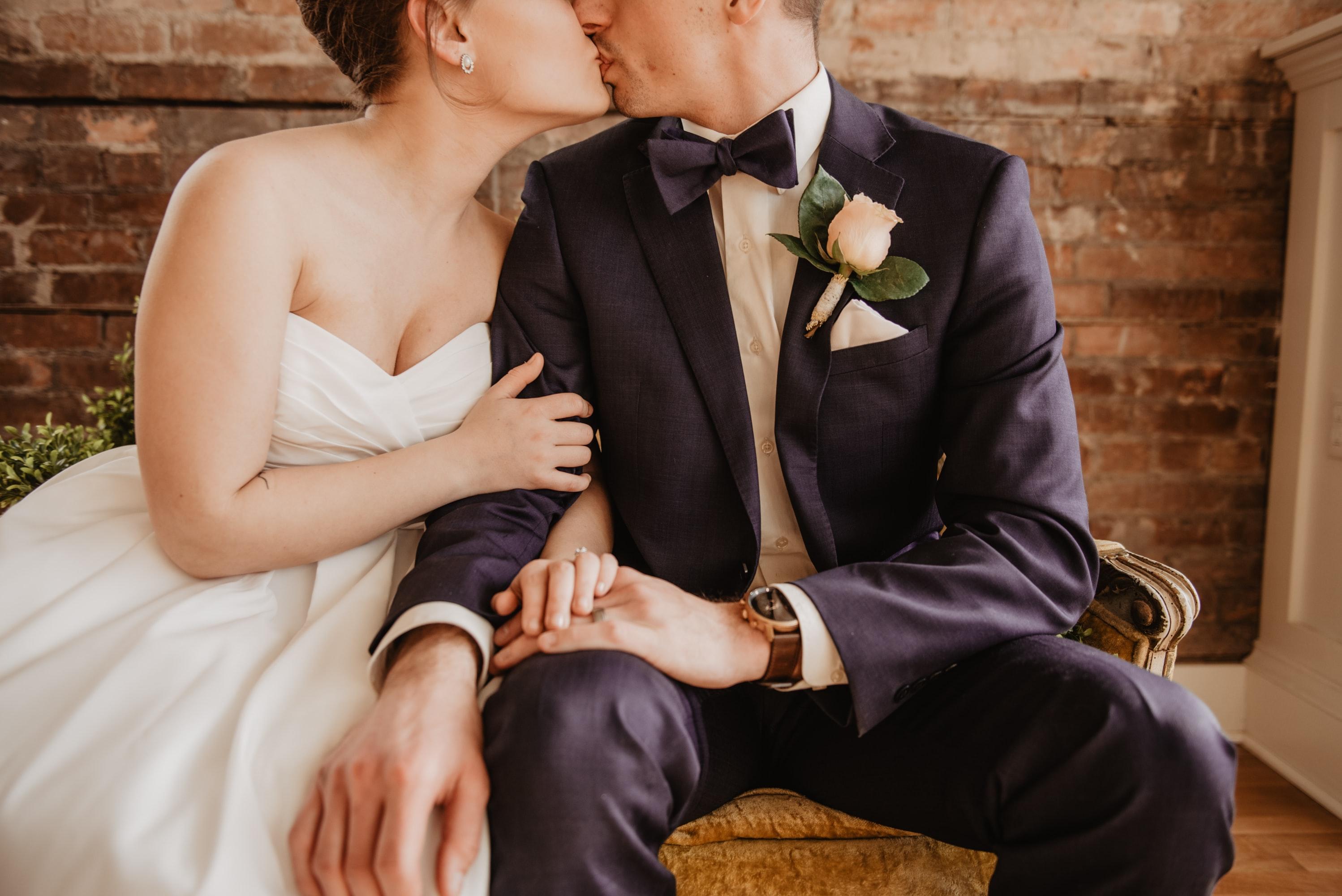 10 Things to Consider When Setting Your Wedding Date