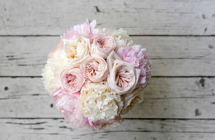 Everything's Coming Up GIANT Roses at This Not-So-Cookie-Cutter Real Wedding