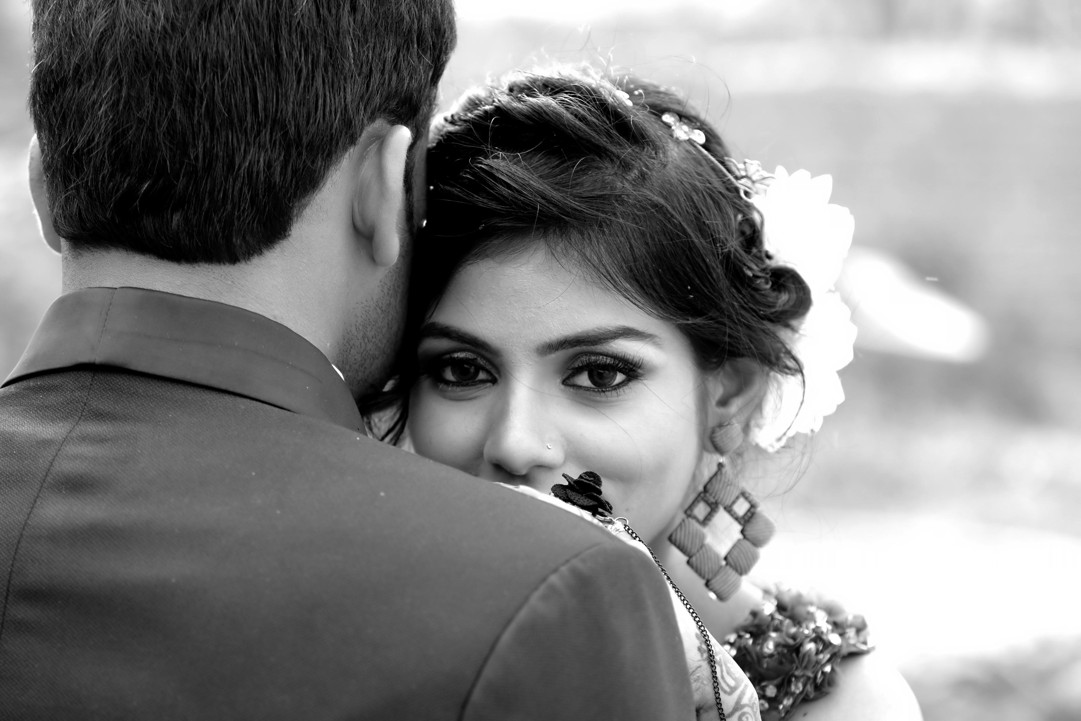 5 of the Juciest Wedding Drama Stories We're Absolutely Obsessed With