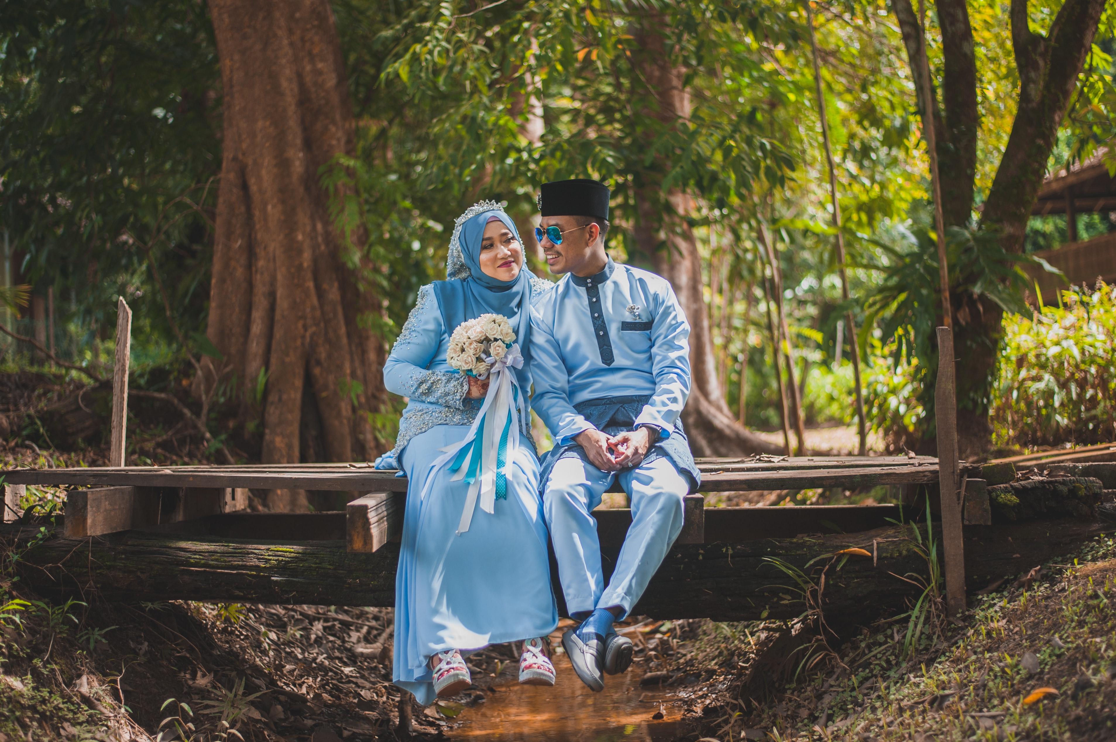 10 Things Wedding Photographers Secretly Wish You'd Tell Them