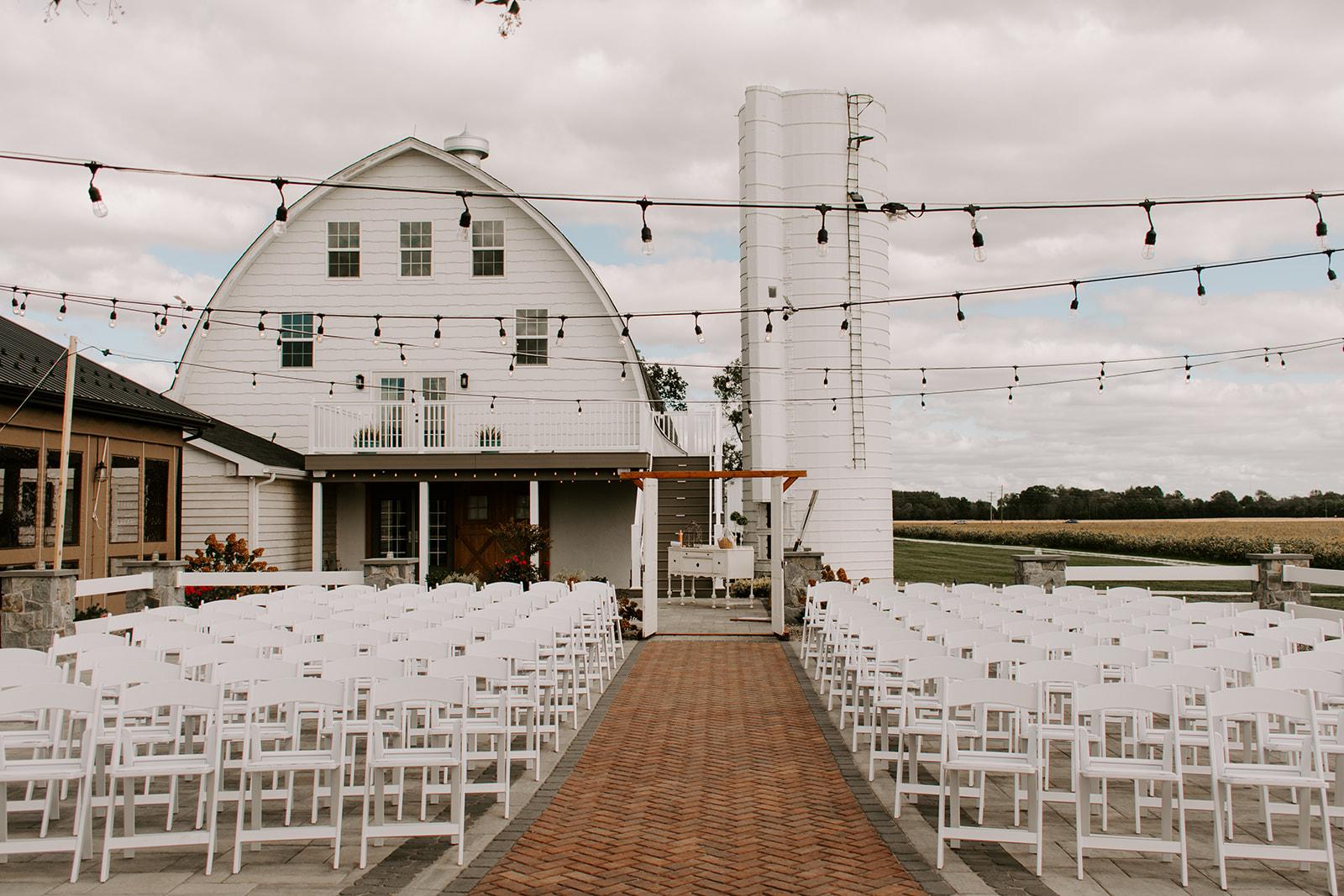 Rustic Barn Wedding Captured by Sincerely, The Kitchens