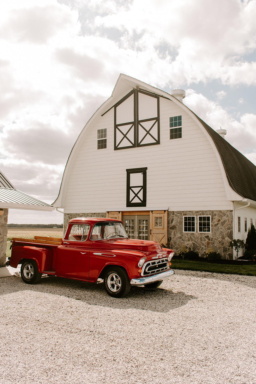 Rustic Barn Wedding Captured by Sincerely, The Kitchens