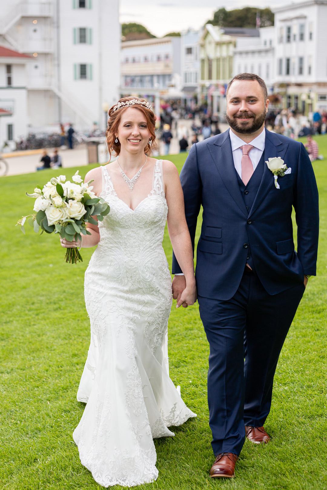Lakefront Micro Wedding in Mackinac Island by Andrejka Hirschegger photo 2