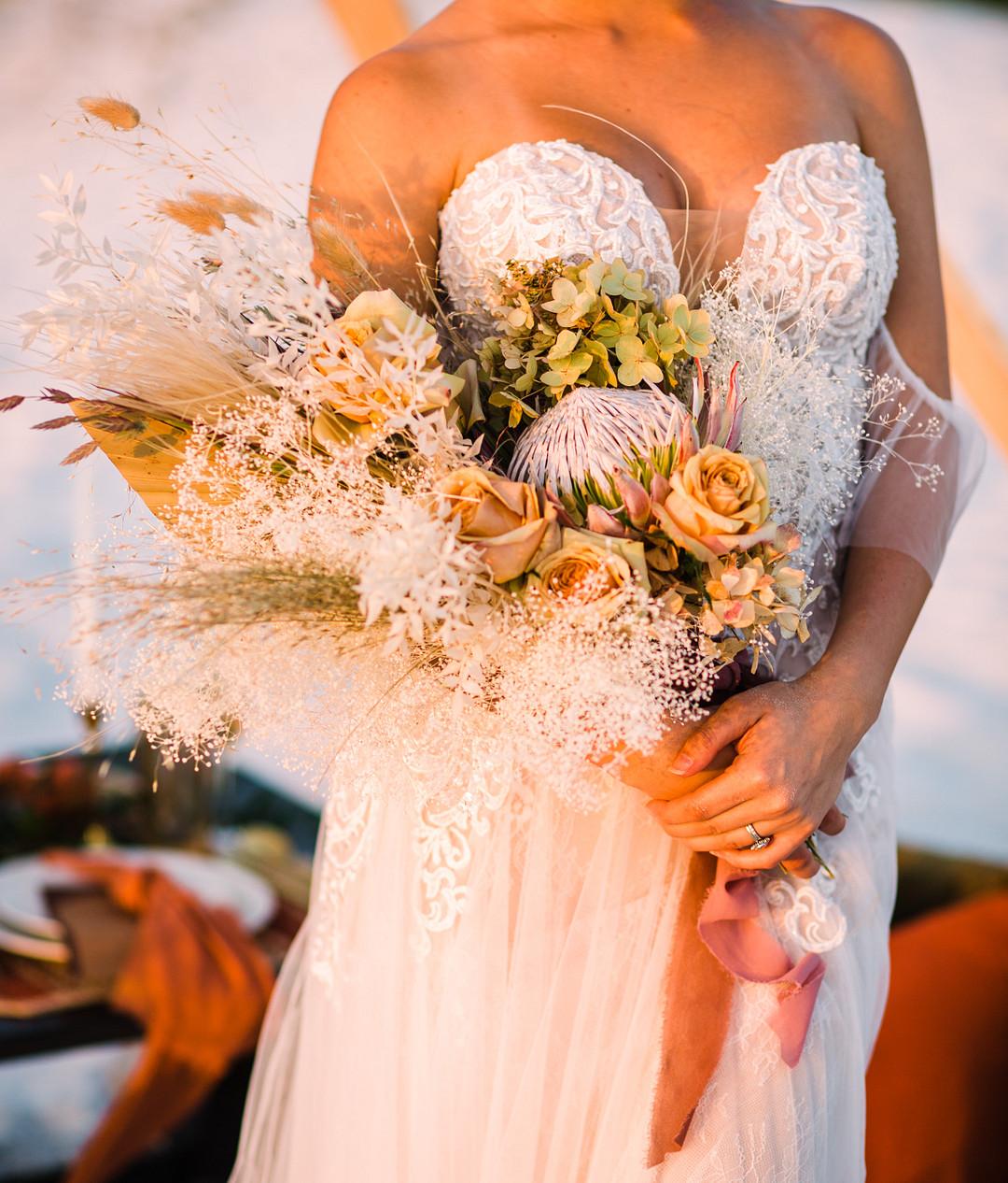 Boho Elopement in Siesta Key by Jillian Peizer photo 2