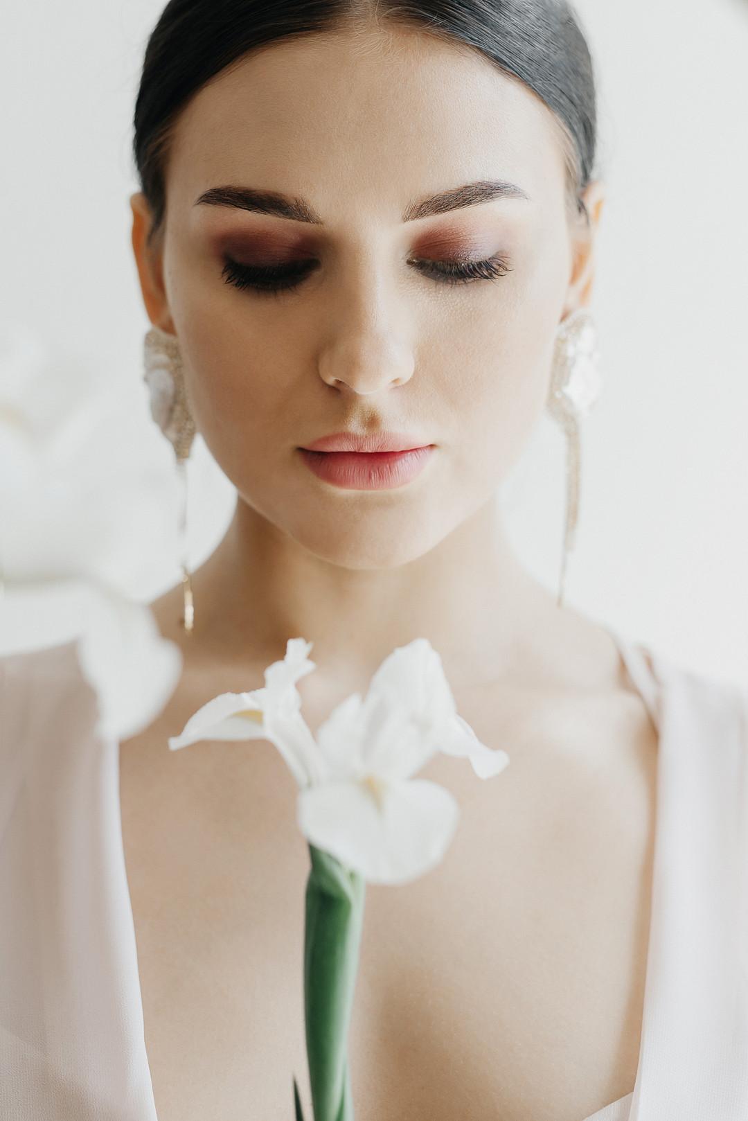 Bridal Portraits in Toronto by Astora Studio Wedding Photography photo 3