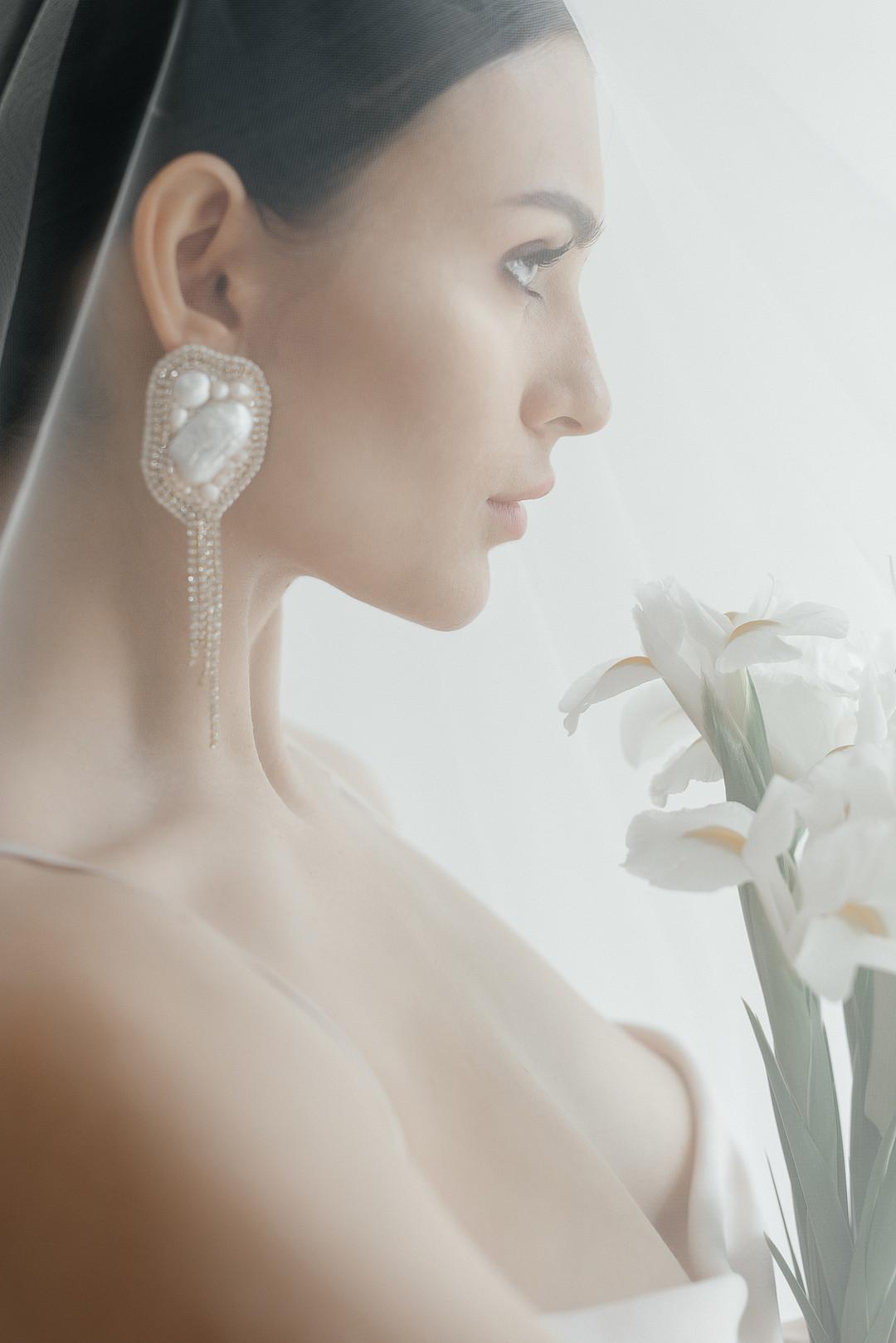 Bridal Portraits in Toronto by Astora Studio Wedding Photography