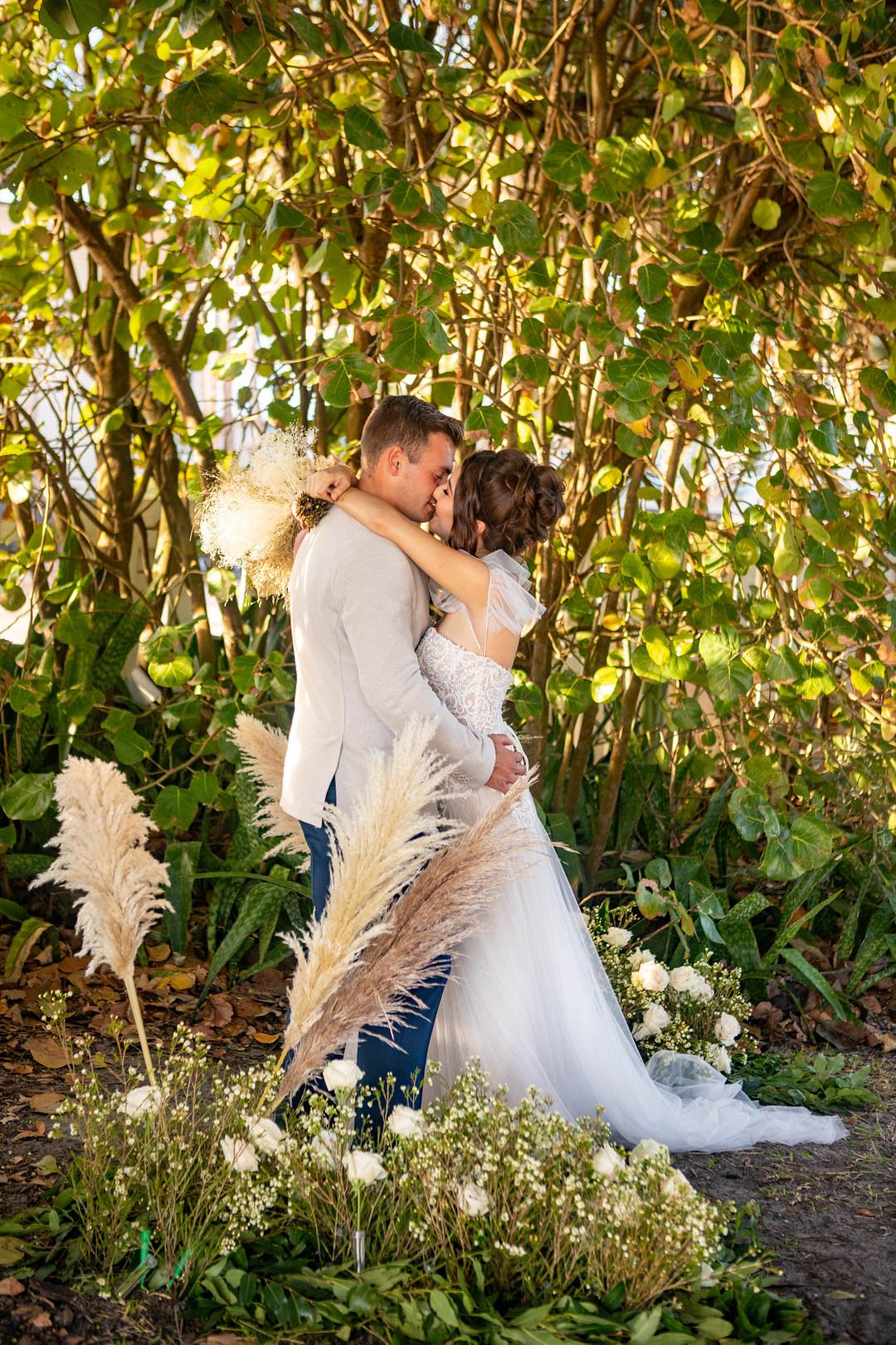 Sunset Elopement in Siesta Key by Janelle Chuckran photo 3