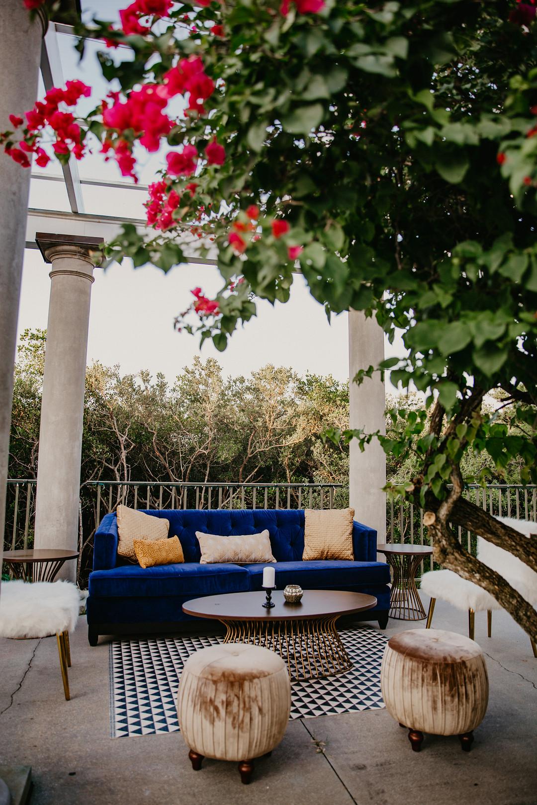 Outdoor Lounge