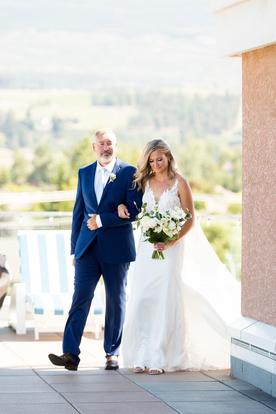 Lakeside Eldorado Resort Wedding in Kelowna by Cassandra Heinzman photo 5