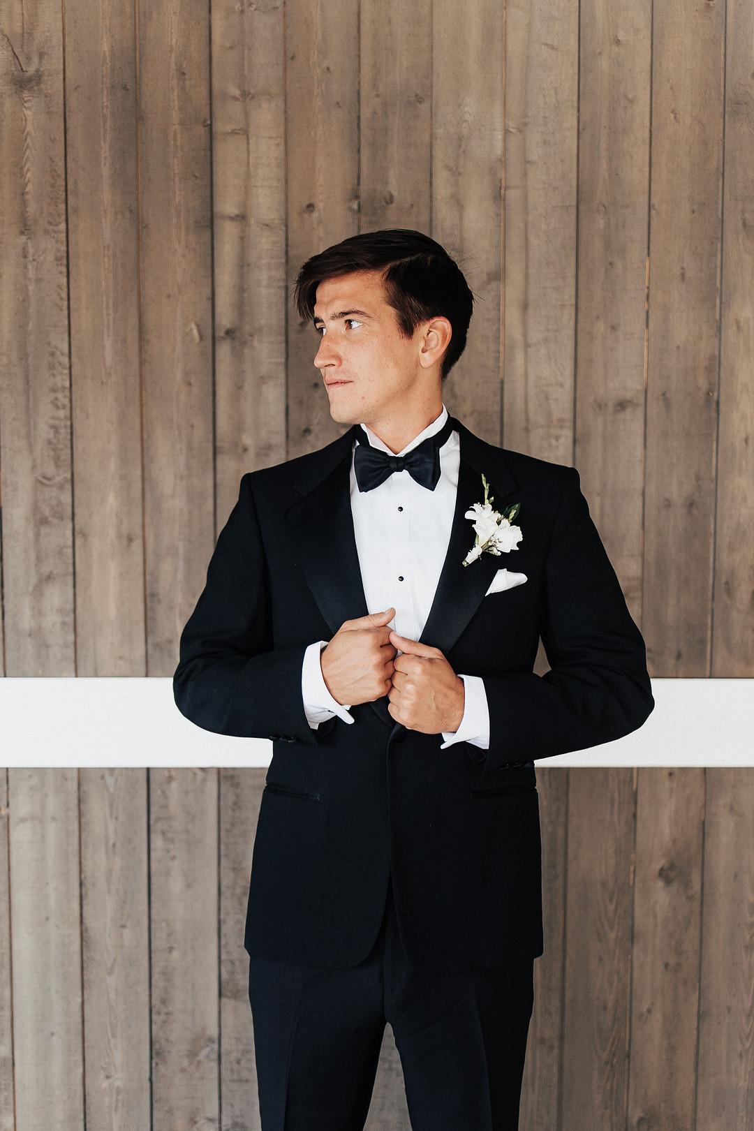 Intimate Los Poblanos Wedding in Albuquerque by Alicia Padilla photo 4