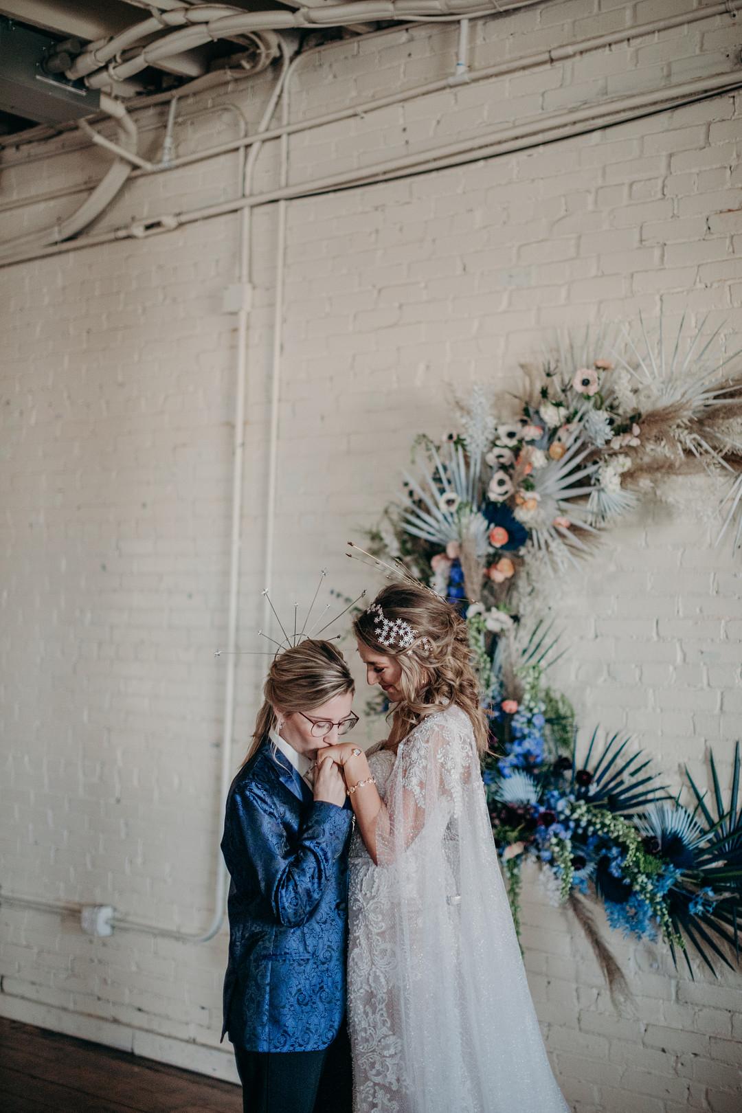 Artsy Urban Wedding in Dallas by Leah Goetzel photo 5