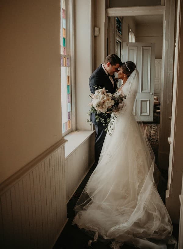 Chateau Bellevue Wedding in Austin by Nikkolas Nguyen photo 2