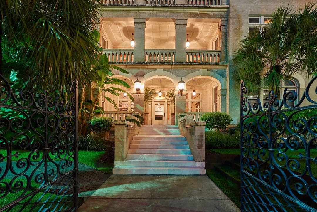 Hotel Havana portfolio 1