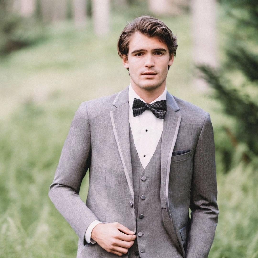 Al's Formal Wear portfolio 1