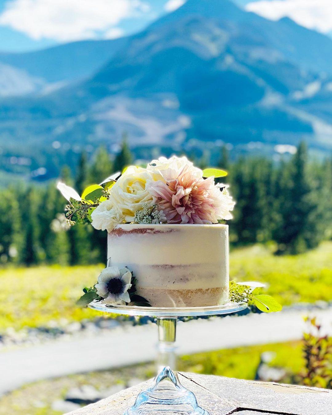 Elle's Belles Bakery