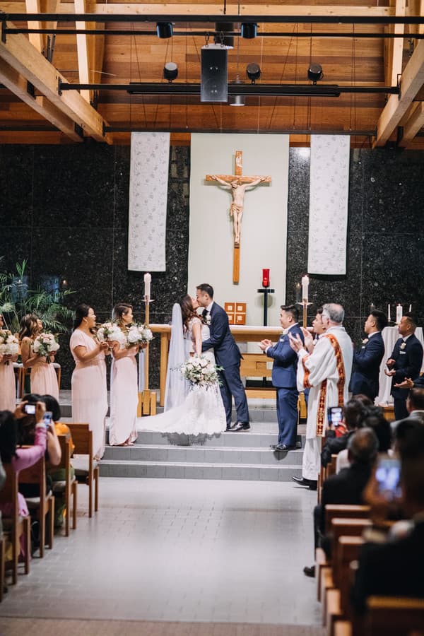 Wedding Kiss