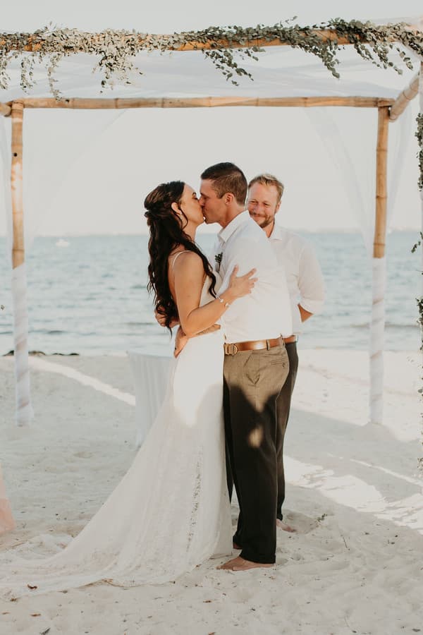 Wedding Kiss