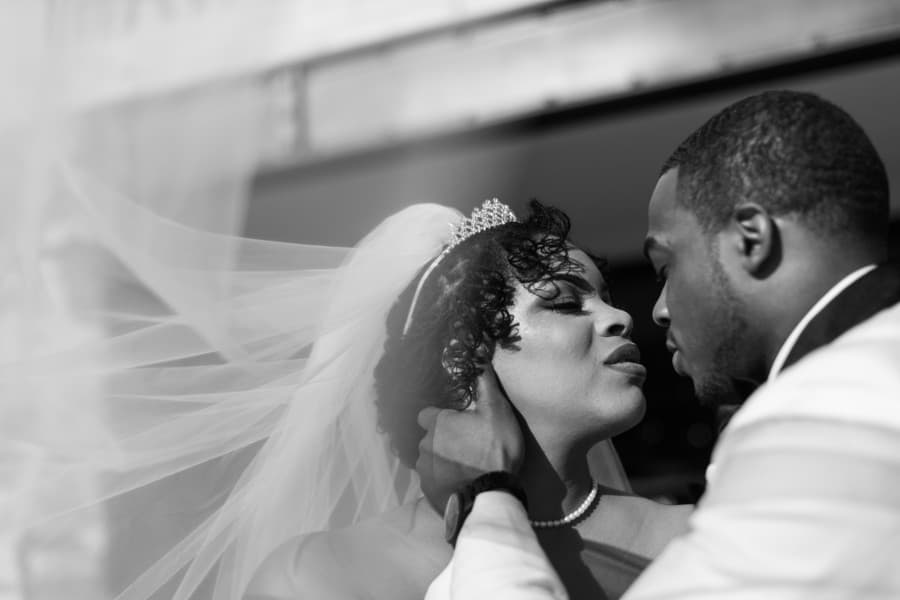 Clean & Classic Black Tie Wedding in Ellicott City by Megan Pitts photo 4