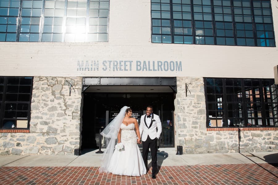 Clean & Classic Black Tie Wedding