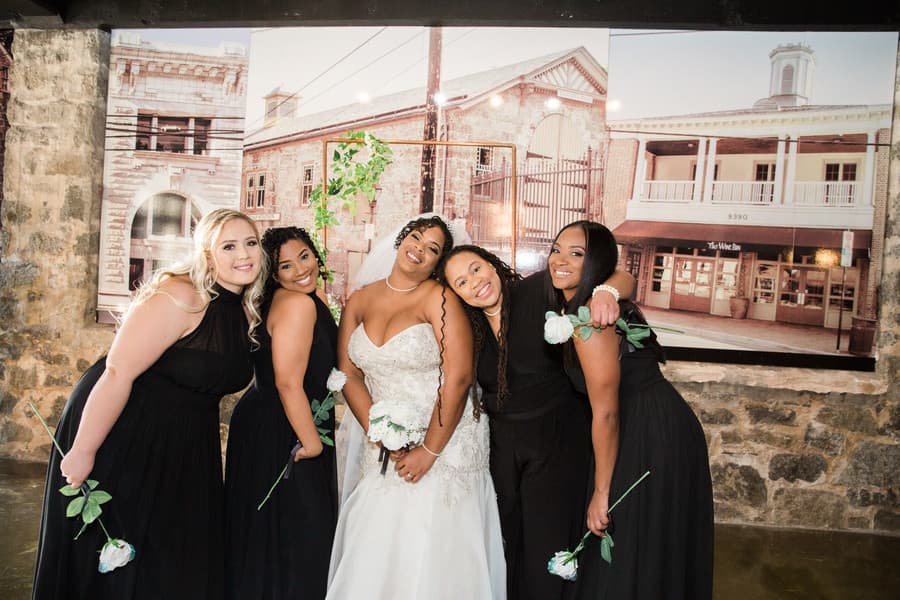 Bride & Bridesmaids