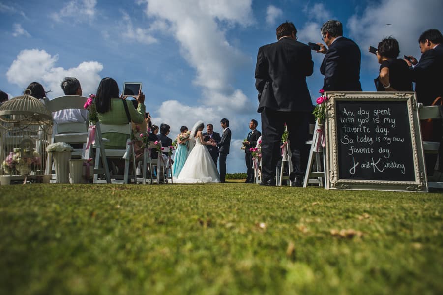 Romantic Beach Wedding in San Diego by Mantas Kubilinskas photo 5