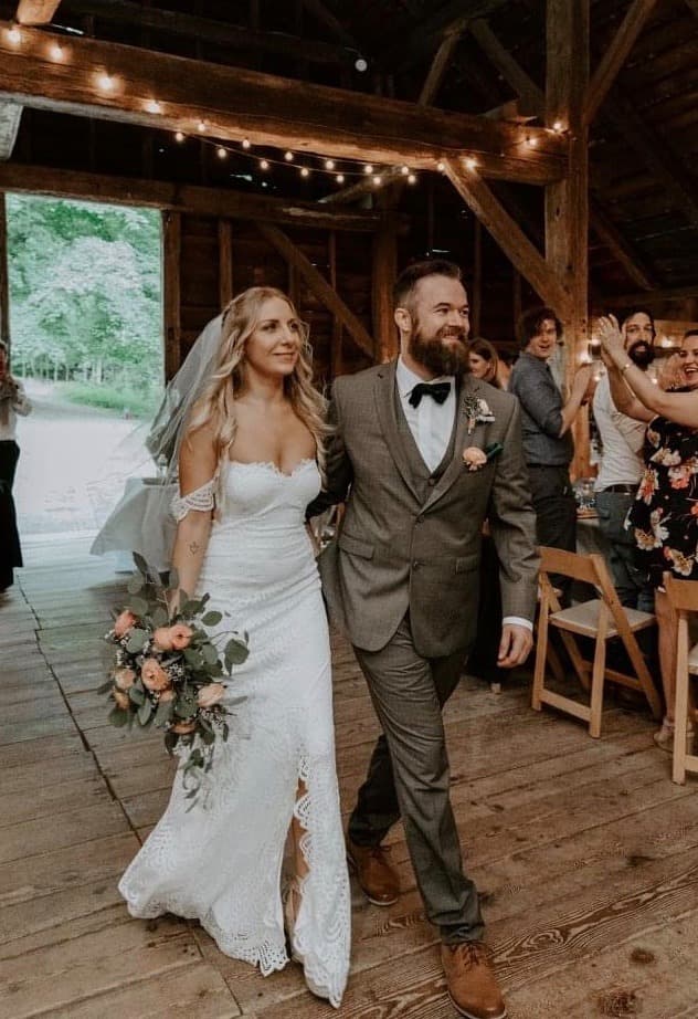 PreOwned Wedding Dresses.com portfolio 1