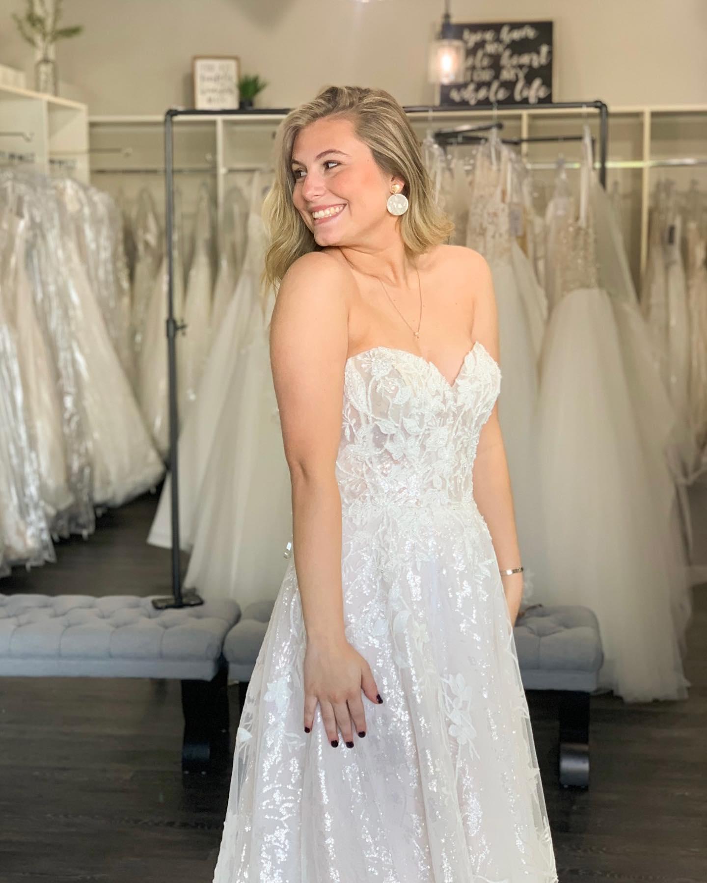 Darlynn's Bridal
