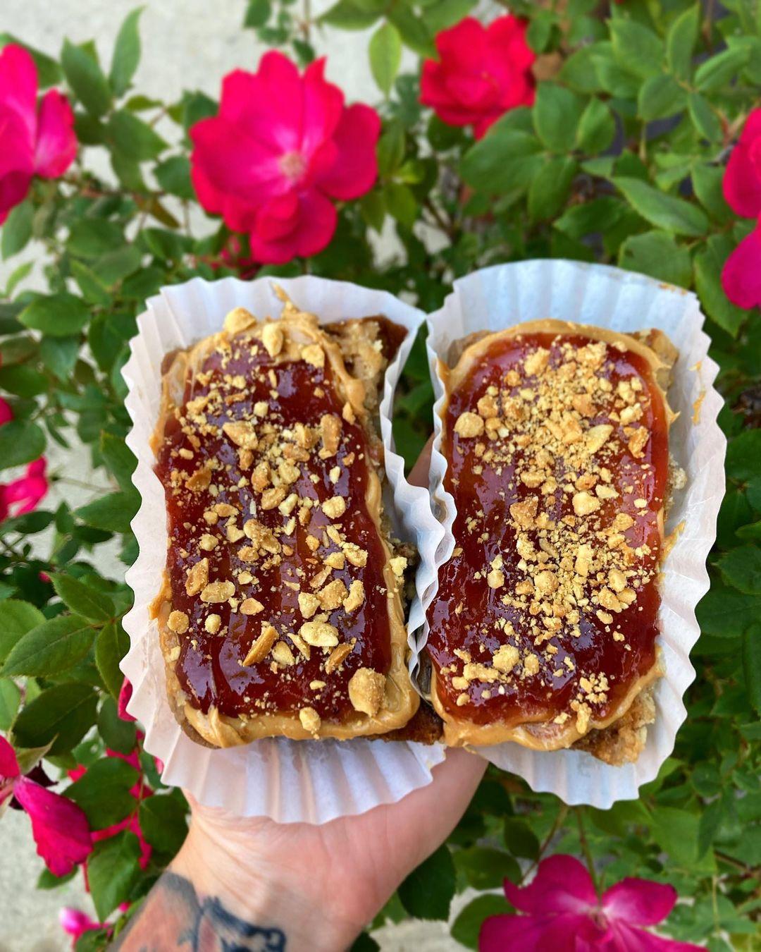 Crust Vegan Bakery portfolio 4
