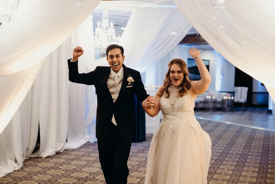 Magnificent Winter Wedding in Hudson by Suzanne Price photo 3