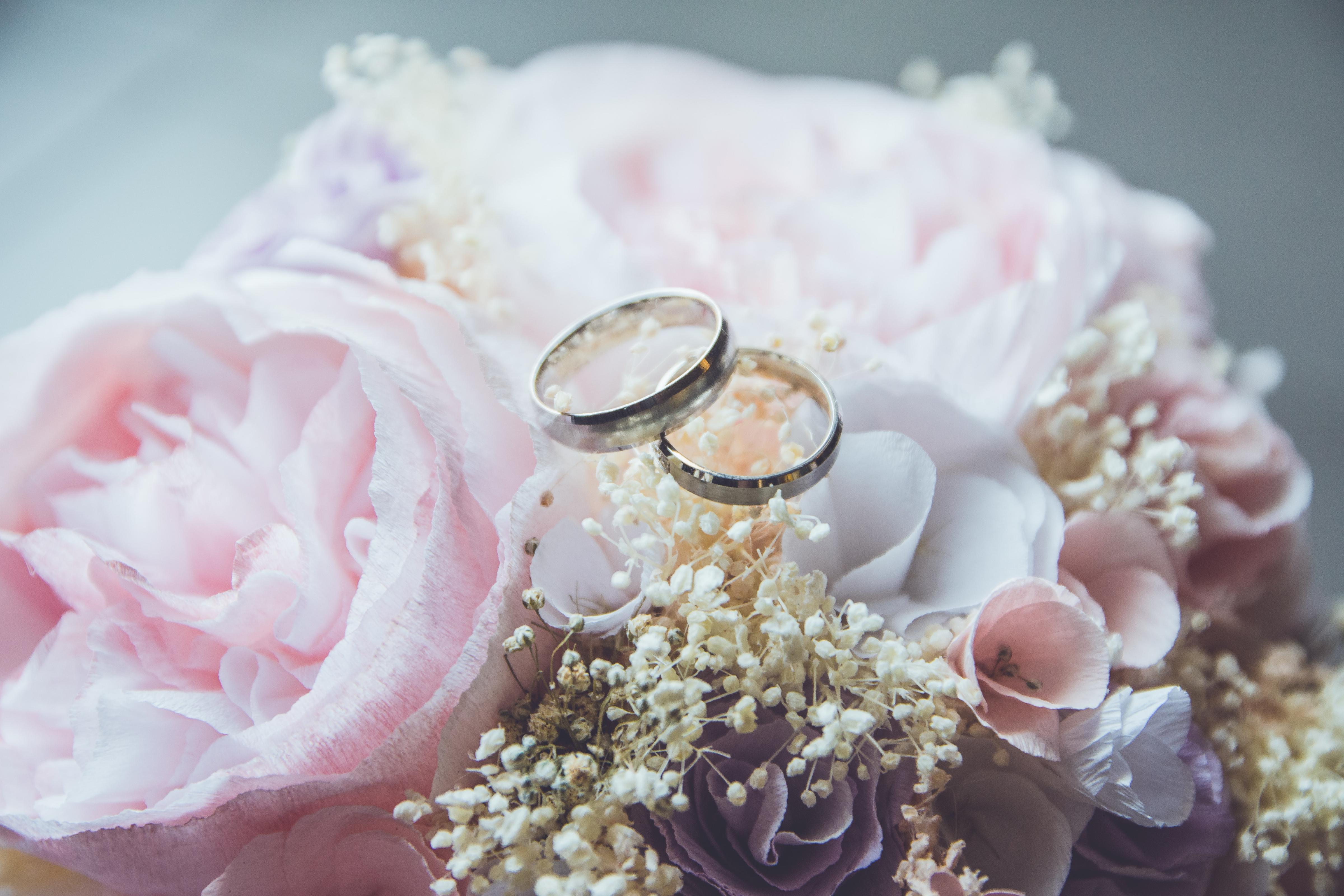 The Year's Most Unexpected Rustic Wedding Trend