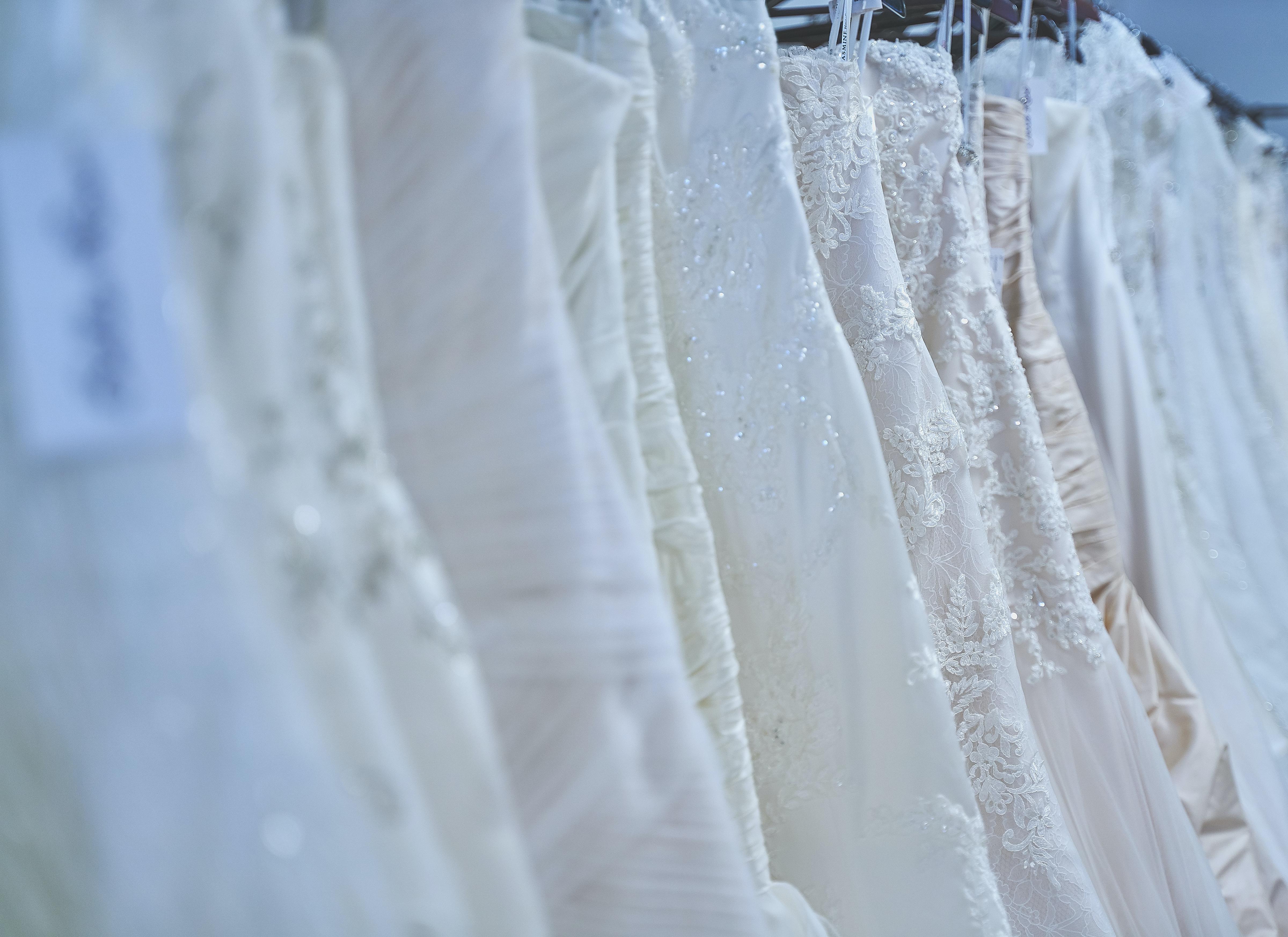 Monique Lhuillier Tells Us What Every Bride Will Be Wearing This Season