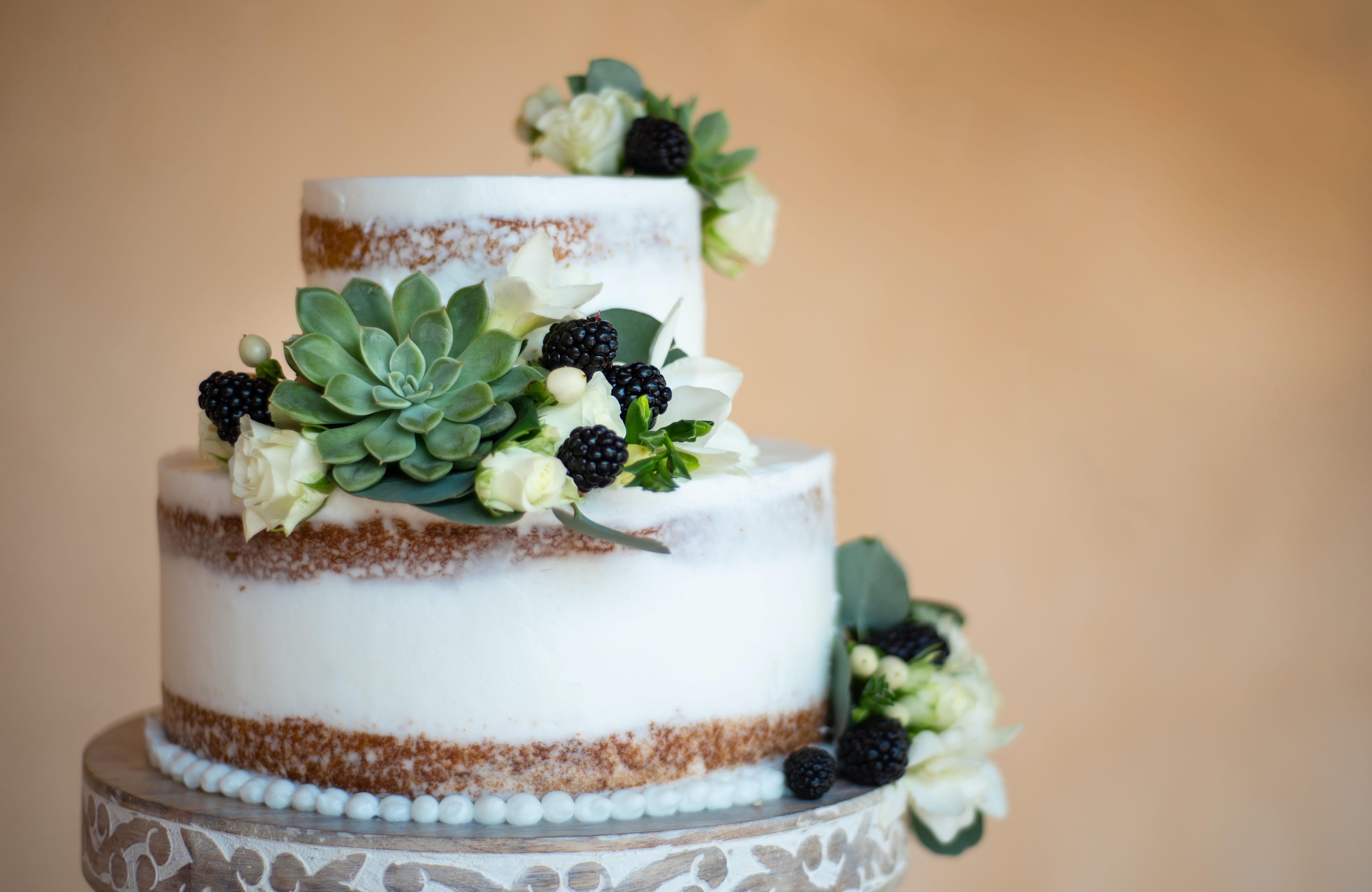 Berry Pretty: How to Incorporate Summer Fruits into Your Wedding