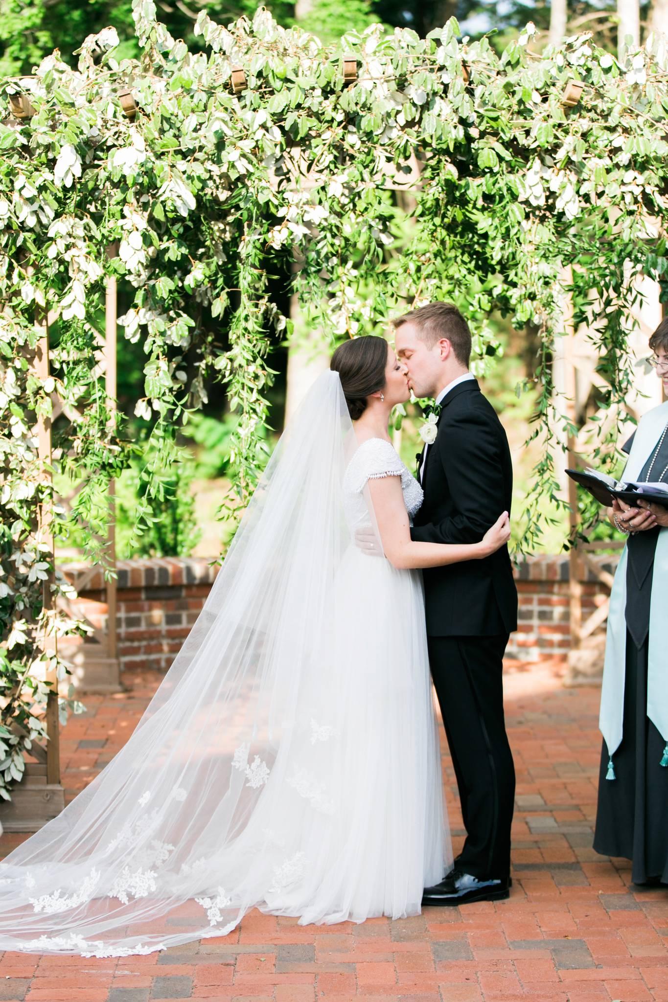 Barn of Chapel Hill - Wild Flora Flowers - Ally and Bobby Photography