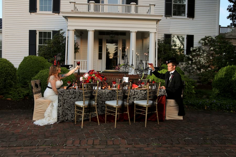 Southern Gothic Wedding in a Virginia mansion 11