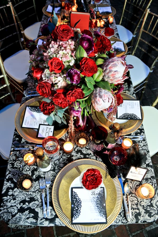 Southern Gothic Wedding in a Virginia mansion 10