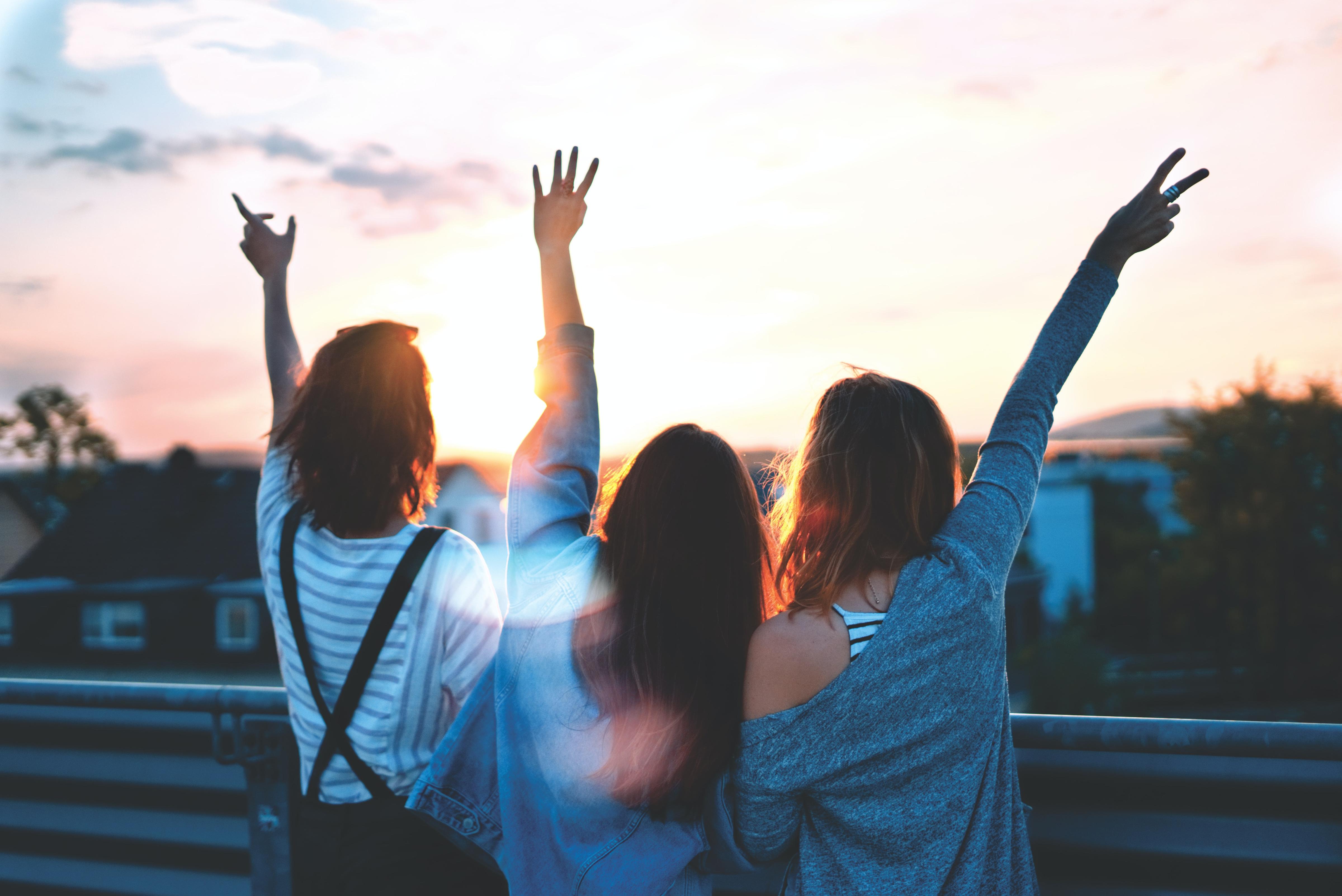 7 Alternatives to Having a Traditional Bridal Party