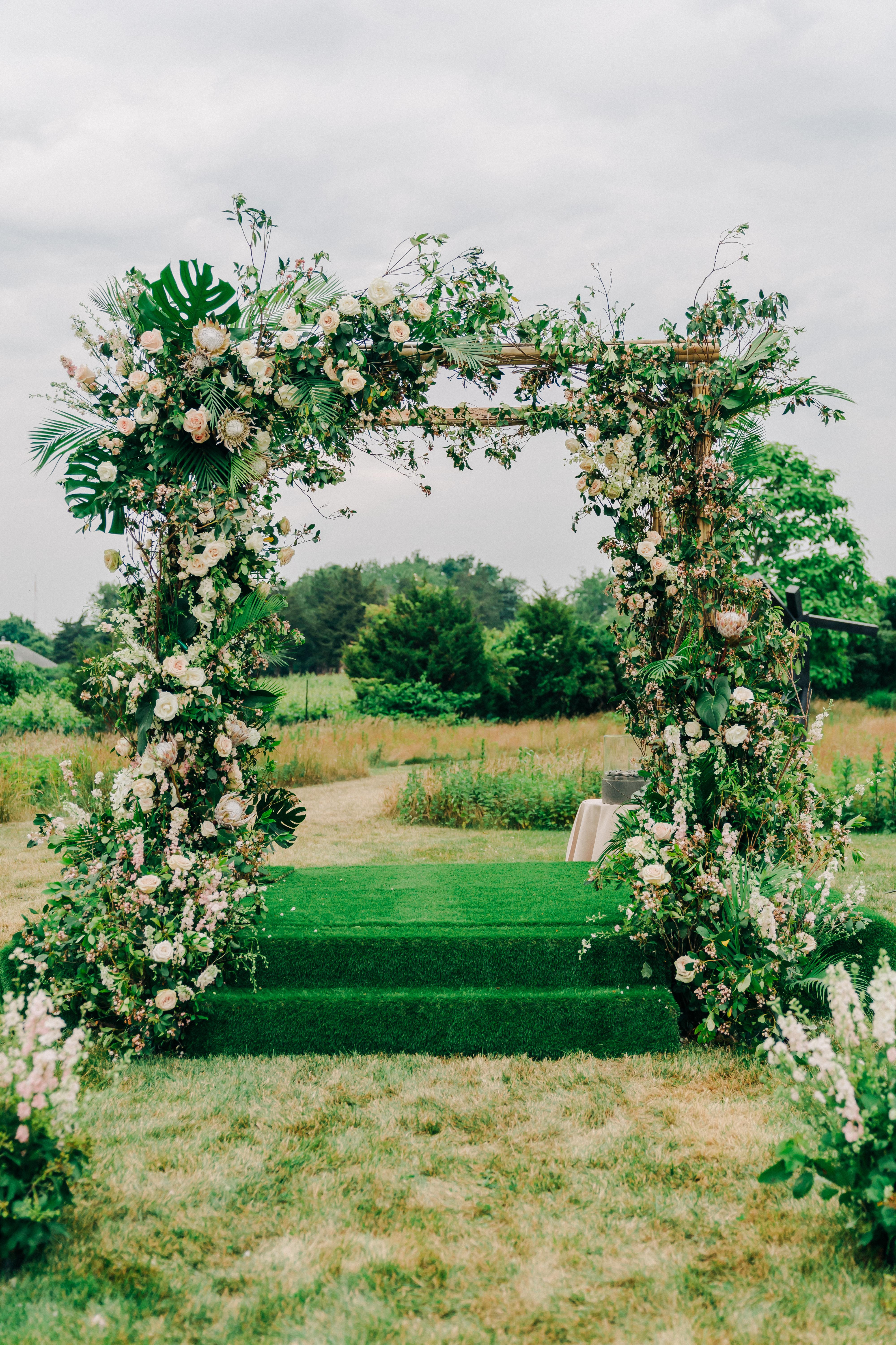A Modern Spring Wedding at The Parrish Art Museum photo 4