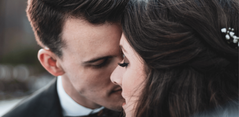 6 Winter Wedding Beauty Looks You’ll Love