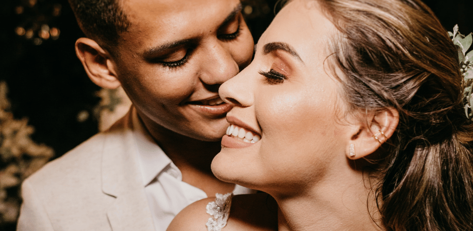 How to Match Your Makeup to Your Wedding Style