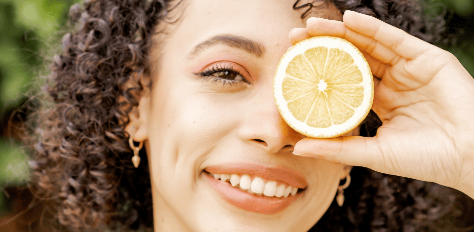 8 Foods to Eat for Gorgeous Glowing Skin