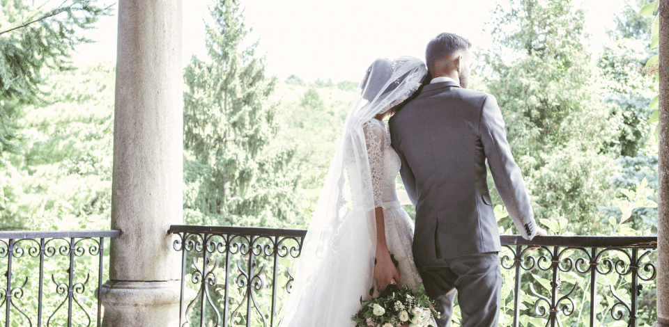 How to Decode the Dress Code for a Wedding: Full Guide