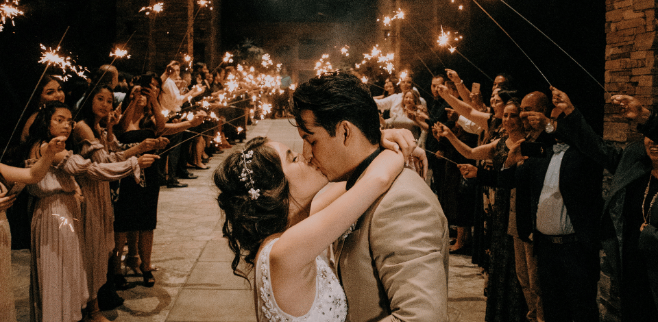 How to Be the Best Wedding Guest EVER
