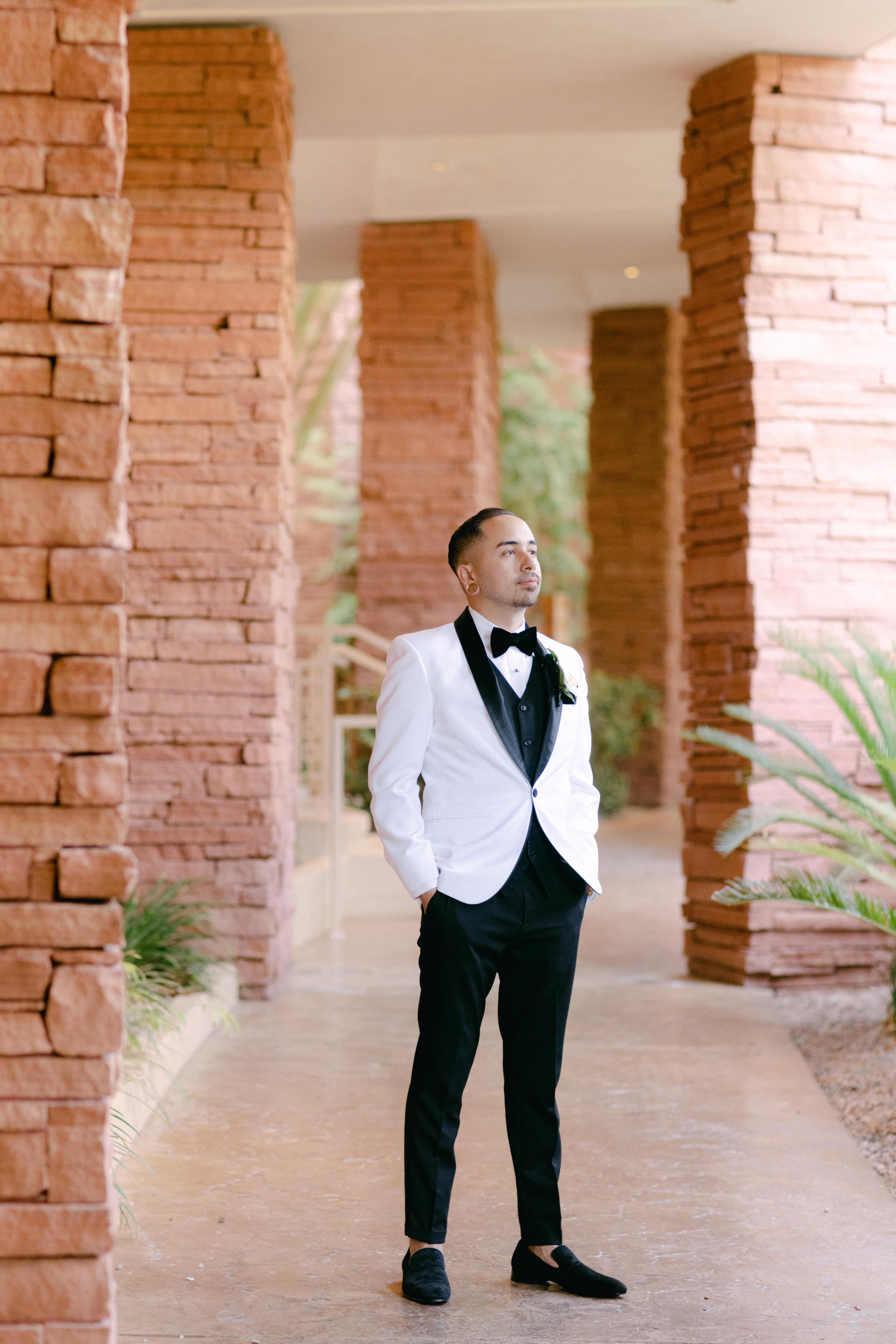 A Black & White Wedding Hosted at Red Rock Casino, Resort & Spa in Las Vegas, Nevada photo 4